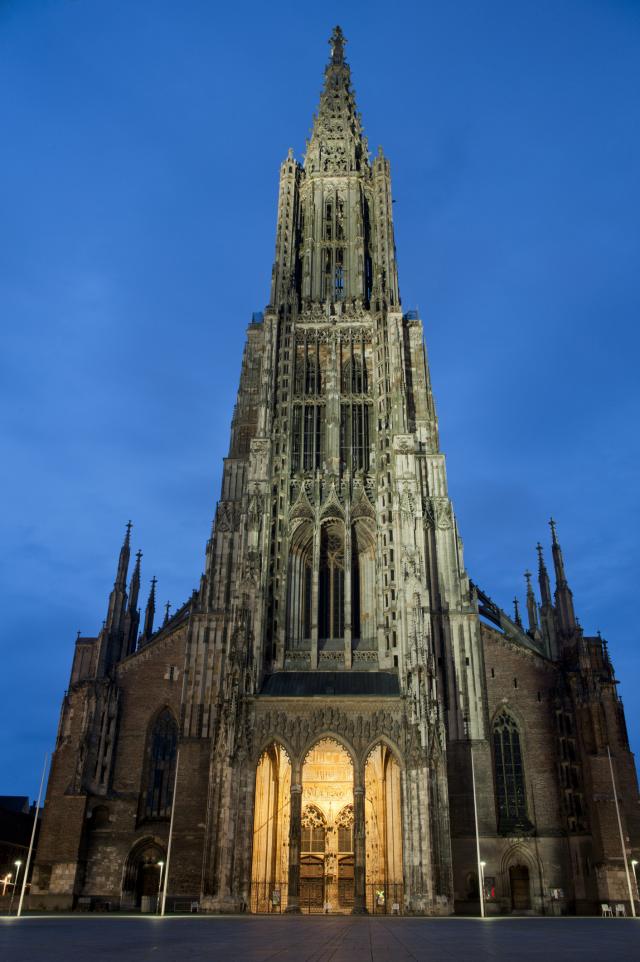 Najvišoj katedrali na svetu preti urušavanje zbog urina